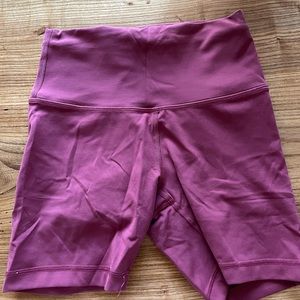 Lululemon wonder train shorts